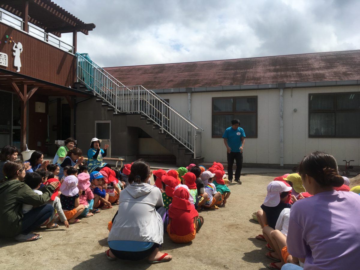 保護中: 避難訓練　(地震）