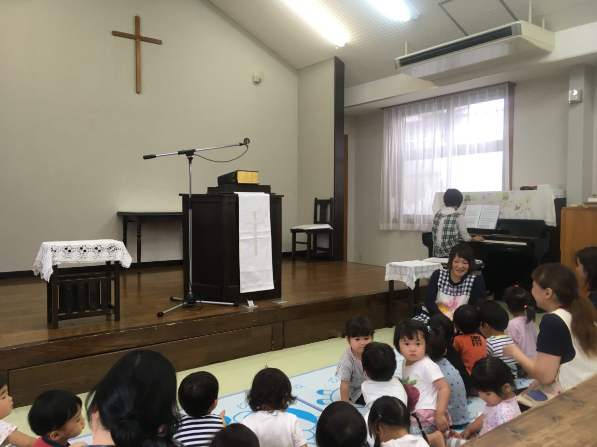 保護中: 会堂礼拝