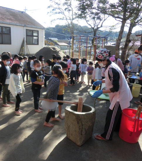 保護中: おもちつき（2020.1.30）