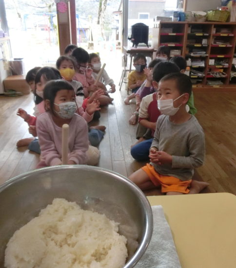 保護中: おもちつき（2021.3.2）